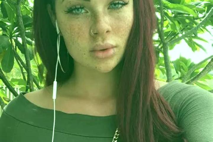 Ariana, 32, a red grey-eyed ebony companion based in Wainui. Offering A-Level, Girlfriend Experience, Striptease, CIM, Couples. Available for incall and outc...