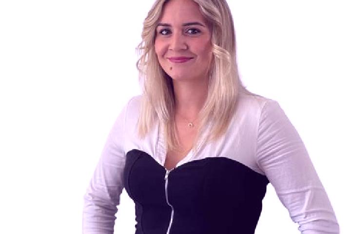 Ariana, 32 — Escort in Crouy-en-Thelle, France