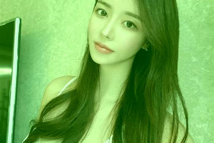 Ariana, 32 — Escort in Dachun, China