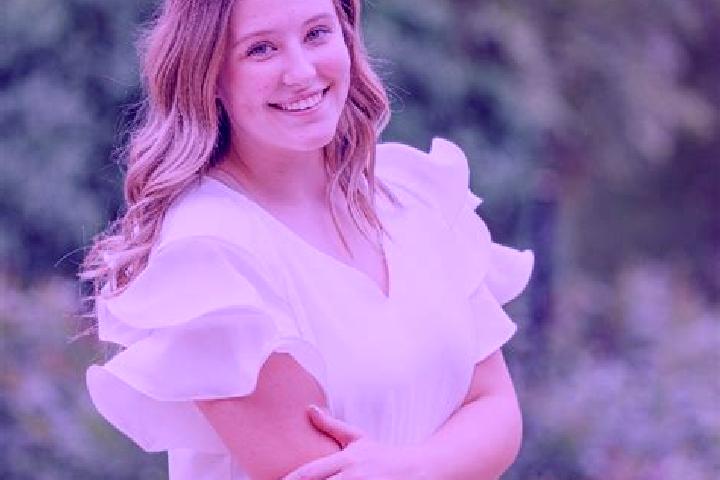 Ariana, 32 — Escort in Hanceville, United States