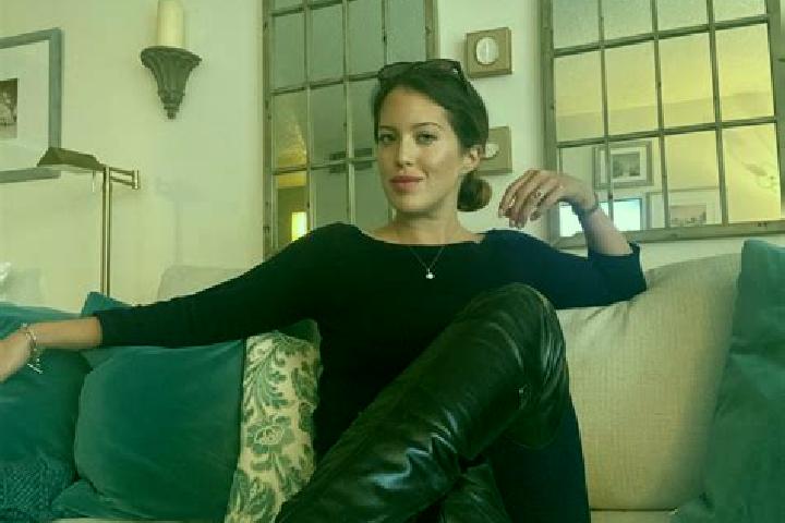 Ariana, 32 — Escort in Joseph City, United States
