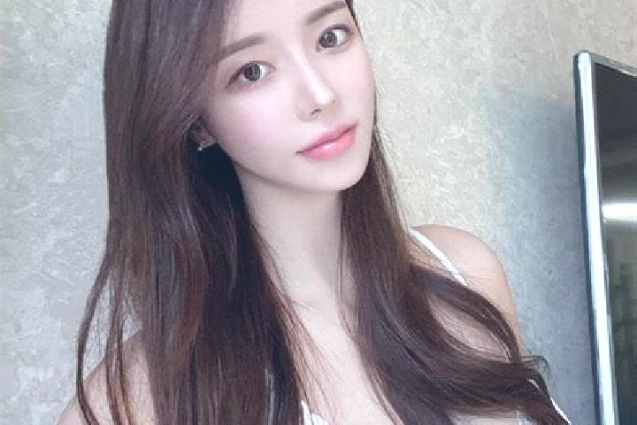 Ariana, 32 — Escort in Leidian, China