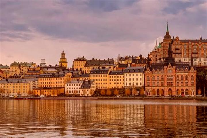 Ariana, 32 — Escort in OElmbrotorp, Sweden