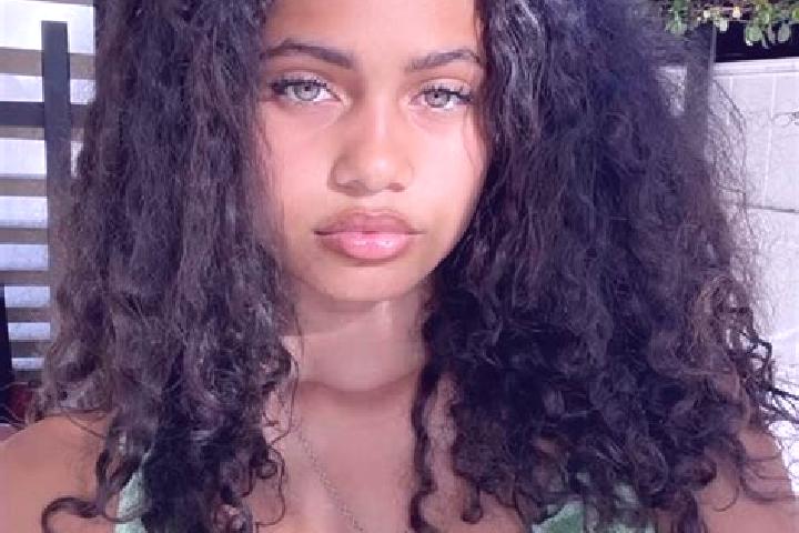 Ariana, 33, a red green-eyed mixed companion based in Hagnaya. Offering Duos, Domination, Dinner Date. Available for incall and outcall, overnight bookings a...