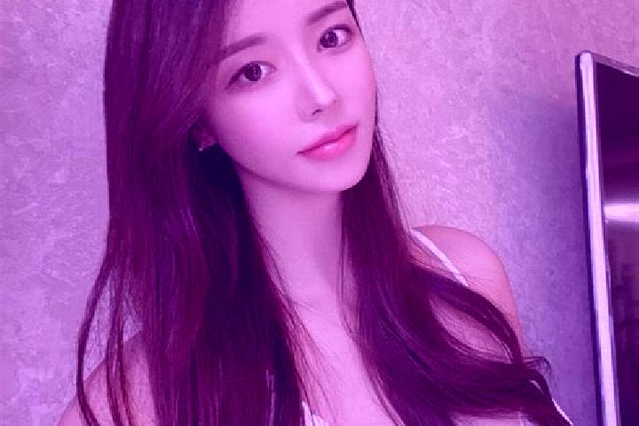Ariana, 33 — Escort in Dushang, China