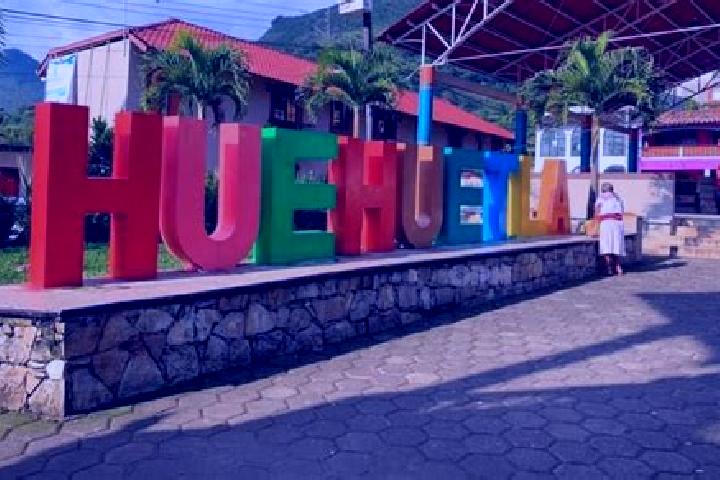 Ariana, 33 — Escort in Huehuetla, Mexico