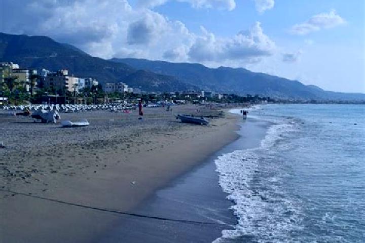 Ariana, 33 — Escort in OErensehir, Turkey