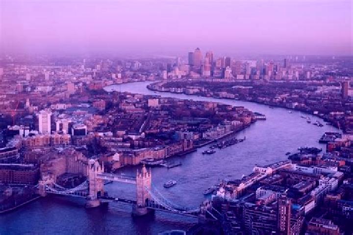 Ariana, 33 — Escort in Wood Street Village, United Kingdom