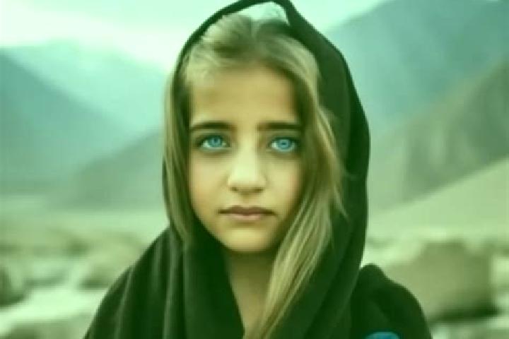 Ariana, 34, a auburn blue-eyed middle eastern companion based in Osilo. Offering GFE, Deep French Kissing, Dinner Date. Available for incall and outcall, ove...