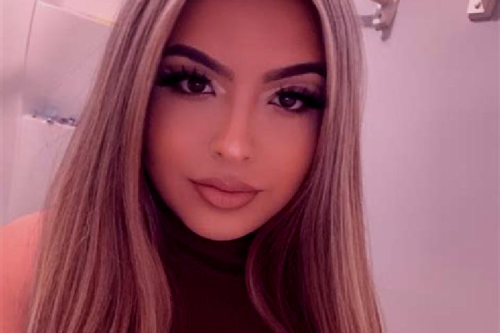 Ariana, 34, a blonde amber-eyed latina companion based in Przybynow. Offering Fetish, Tantra, Overnight, Girlfriend Experience, OWO. Available for incall and...