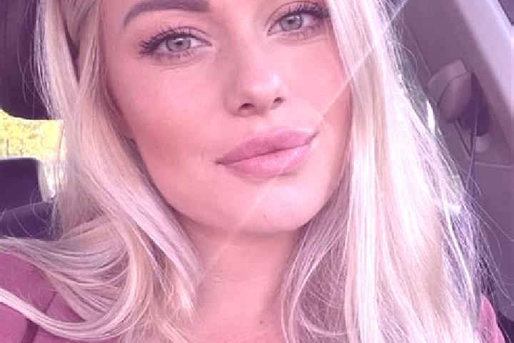 Ariana, 34, a blonde hazel-eyed latina companion based in Sigourney. Offering BDSM, CIM, Deep French Kissing. Available for incall and outcall, day and eveni...