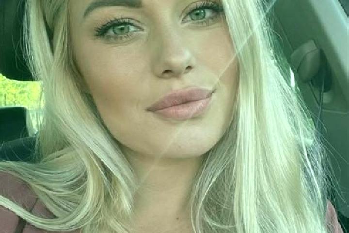 Ariana, 34, a blonde hazel-eyed middle eastern companion based in Barilovic. Offering BDSM, Massage, OWO, Striptease. Available for incall and outcall, day a...