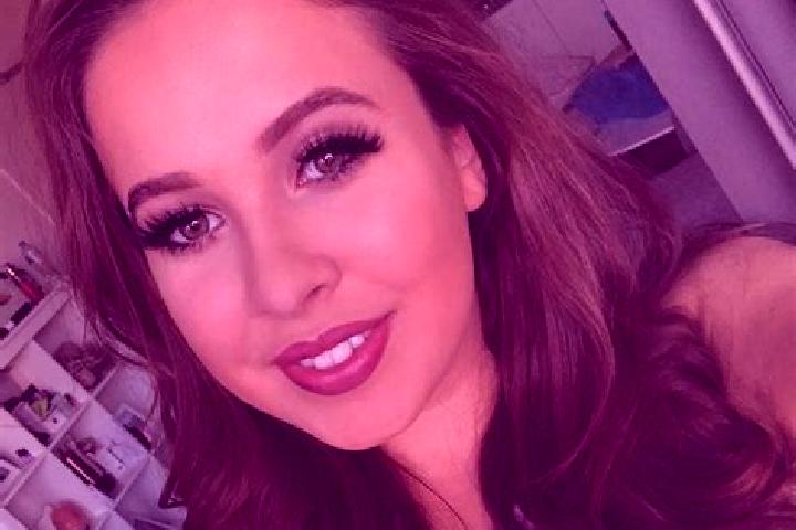 Ariana, 34, a red grey-eyed slavic companion based in Santiago Tlatepusco. Offering BDSM, Girlfriend Experience, Travel Companion. Available for incall and o...