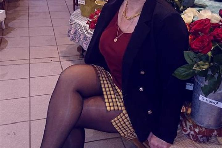 Ariana, 34 — Escort in Hose, United Kingdom