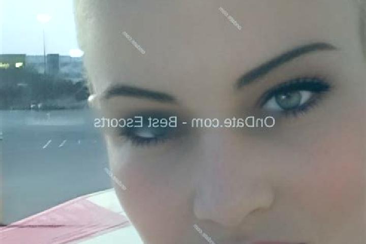 Ariana, 34 — Escort in Watsontown, United States