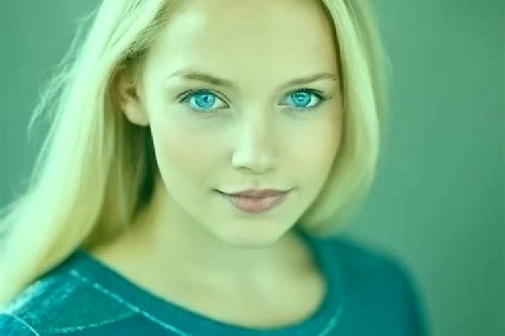 Ariana, 35, a blonde blue-eyed ebony companion based in Sansando. Offering CIM, Travel Companion, Erotic Massage, A-Level, Dinner Date. Available for incall ...