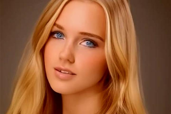 Ariana, 35, a blonde grey-eyed caribbean companion based in Wringinagung. Offering Dinner Date, GFE, BDSM, Party Girl, Couples. Available for incall and outc...