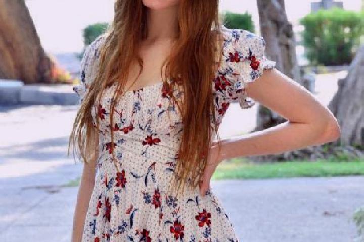 Ariana, 35 — Escort in Glasford, United States