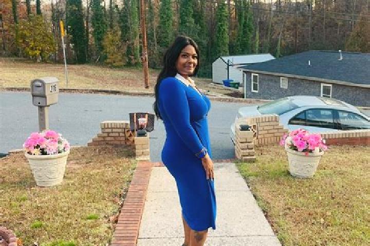 Ariana, 35 — Escort in Mebane, United States