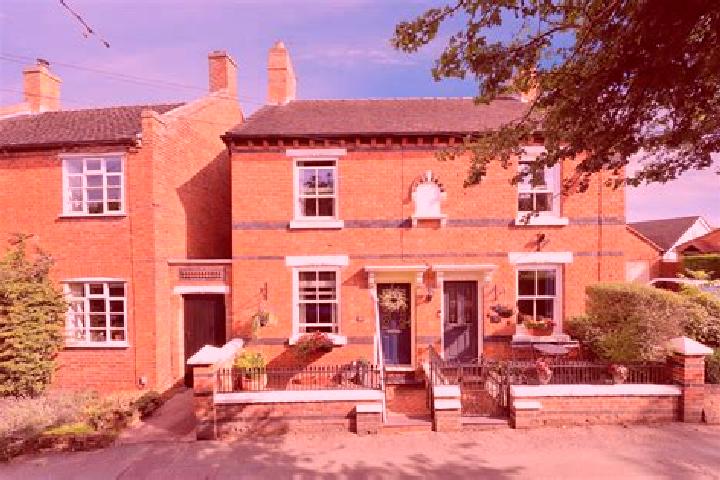 Ariana, 35 — Escort in Wheaton Aston, United Kingdom