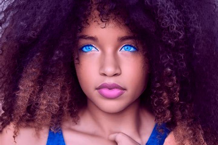 Ariana, 36, a black blue-eyed mixed companion based in Episkopeio. Offering Duos, BDSM, OWO. Available for incall and outcall, overnight bookings available.