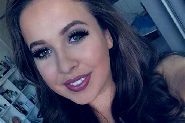 Ariana, 36, a brunette grey-eyed caucasian companion based in Cocal de Telha. Offering Dinner Date, Domination, Roleplay, Couples, Girlfriend Experience. Ava...