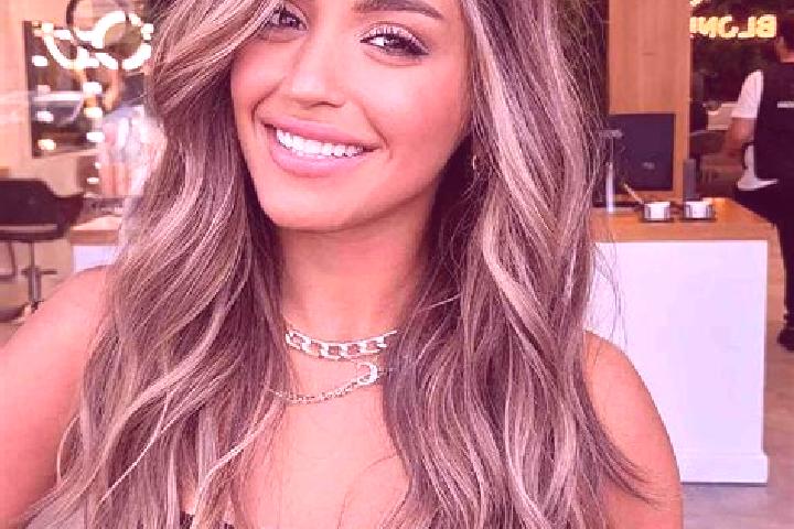 Ariana, 36, a dark blonde brown-eyed mediterranean companion based in Nicseni. Offering Striptease, Travel Companion, Dinner Date, Party Girl, Roleplay. Avai...