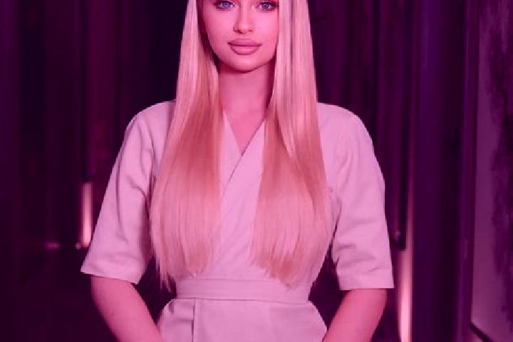 Ariana, 36, a dark blonde grey-eyed mediterranean companion based in Bosaso. Offering Dinner Date, Tantra, Erotic Massage, Roleplay, 69. Available for incall...