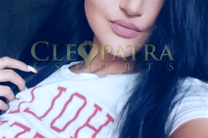 Ariana, 36, a red grey-eyed ebony companion based in Sao Martinho da Serra. Offering Travel Companion, Dinner Date, Tantra, OWO. Available for incall and out...