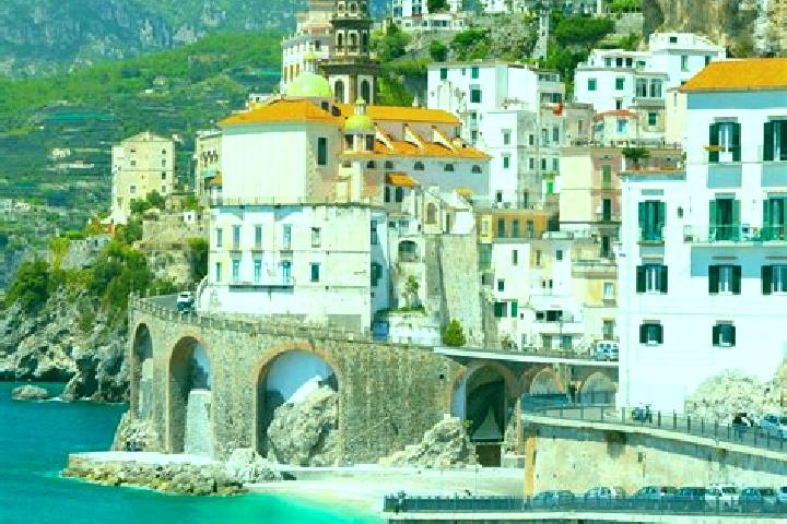 Ariana, 36 — Escort in Igliano, Italy