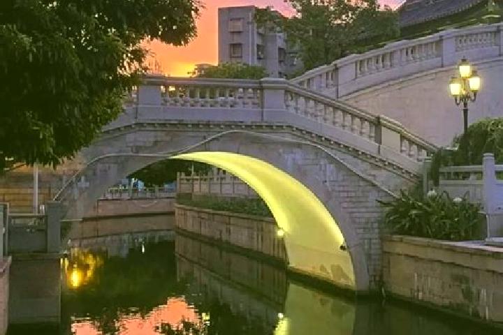 Ariana, 36 — Escort in Yongqing, China