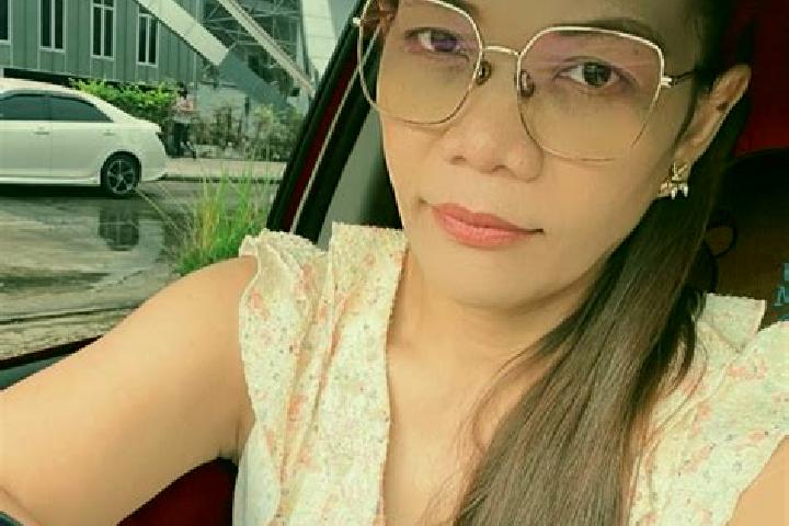 Ariana, 36 — Escort in Zimikon / Ruetiwies, Switzerland