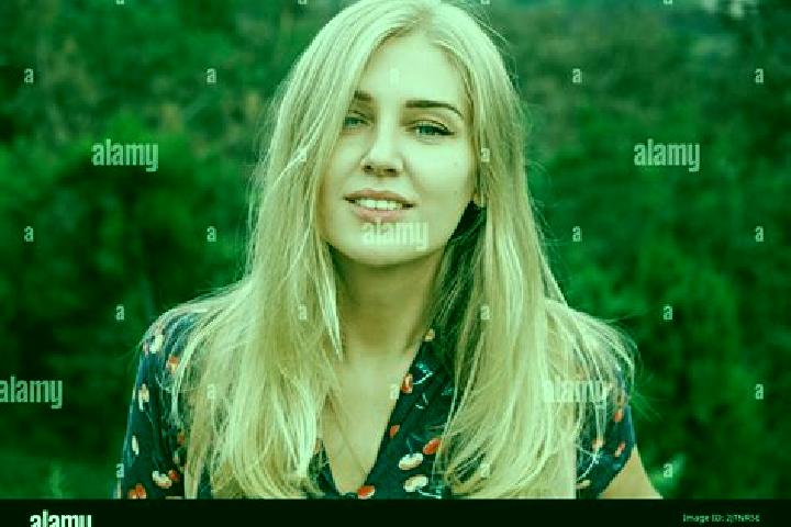 Ariana, 37, a blonde blue-eyed middle eastern companion based in Bandungan Timur. Offering Deep French Kissing, GFE, Fetish. Available for incall and outcall...