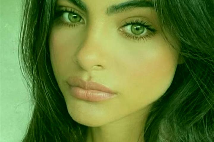 Ariana, 37, a brunette green-eyed caucasian companion based in Dananon. Offering Couples, Duos, Dinner Date, OWO, Massage. Available for incall and outcall, ...