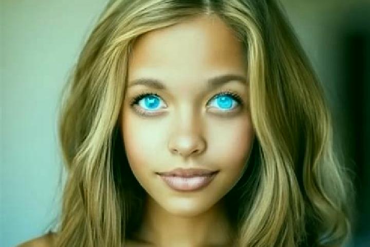 Ariana, 37, a chestnut blue-eyed mixed companion based in Indralayang. Offering GFE, CIM, 69, Massage. Available for incall and outcall, overnight bookings a...