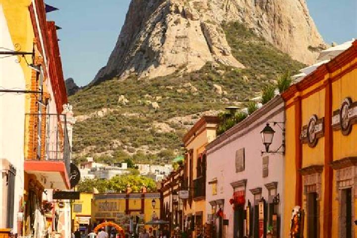 Ariana, 37 — Escort in Bernal, Mexico