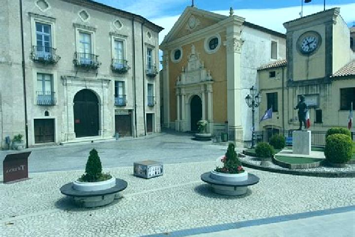 Ariana, 37 — Escort in San Pietro in Guarano, Italy