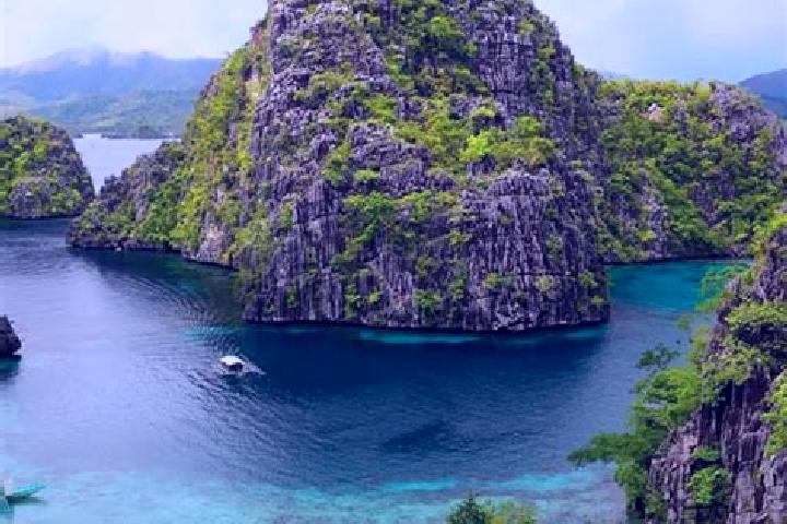 Ariana, 37 — Escort in Tominhao, Philippines