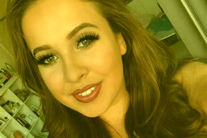 Ariana, 38, a brunette dark-eyed slavic companion based in Mannville. Offering Party Girl, A-Level, Massage, Deep French Kissing, Travel Companion. Available...