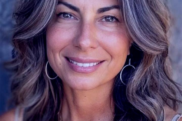 Ariana, 38, a brunette grey-eyed latina companion based in Progreso. Offering Massage, CIM, OWO. Available for incall and outcall, overnight bookings available.