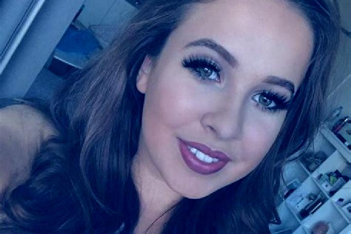 Ariana, 38, a dark blonde amber-eyed caucasian companion based in Pautovo. Offering Girlfriend Experience, Fetish, Striptease, Tantra, GFE. Available for inc...