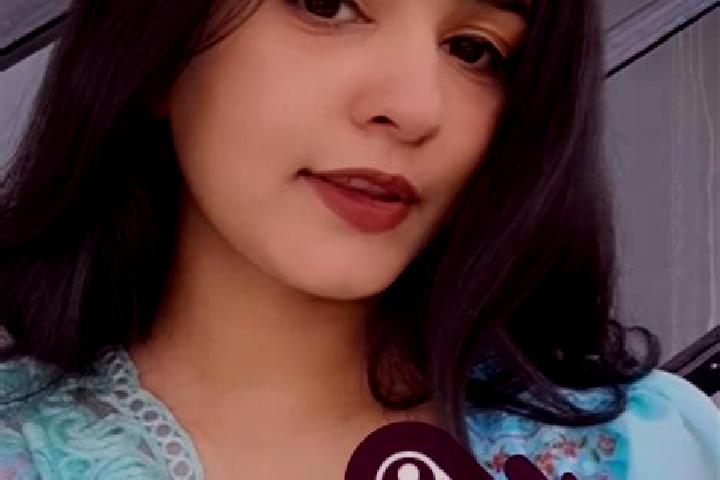 Ariana, 38 — Escort in Almora, India