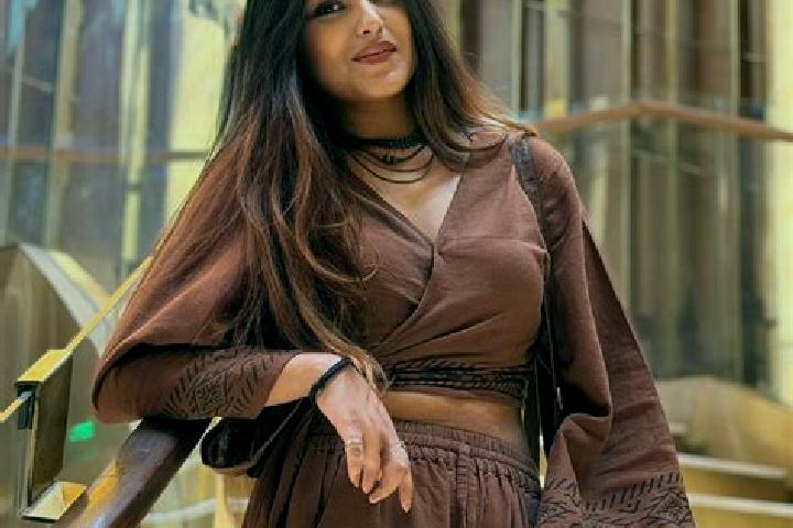 Ariana, 38 — Escort in Shave Shomeron, Palestine