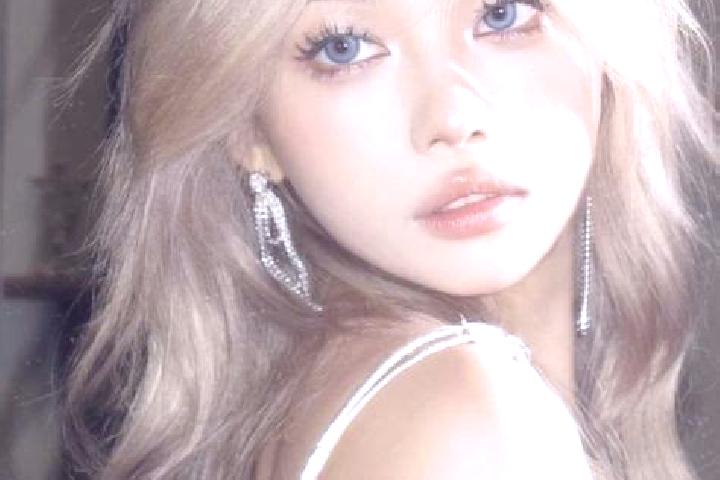 Ariana, 39, a blonde amber-eyed asian companion based in Mengenich. Offering Duos, Deep French Kissing, Erotic Massage, Roleplay, Dinner Date. Available for ...