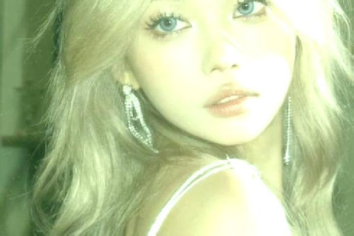 Ariana, 39, a blonde blue-eyed asian companion based in Ammotopos. Offering Duos, Dinner Date. Available for incall and outcall, day and evening dates.