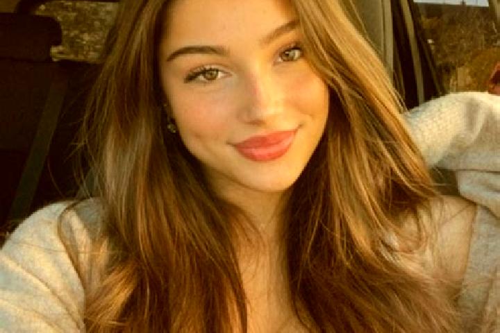 Ariana, 39, a brunette amber-eyed latina companion based in Sao Jose da Lapa. Offering Prostate Massage, CIM, Roleplay. Available for incall and outcall, day...