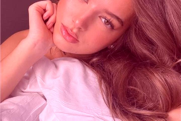 Ariana, 39, a chestnut green-eyed latina companion based in Libice nad Doubravou. Offering Dinner Date, CIM, Duos, Tantra. Available for incall and outcall, ...