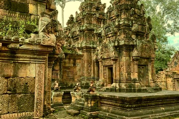 Ariana, 39 — Escort in Banteay Srei, Cambodia