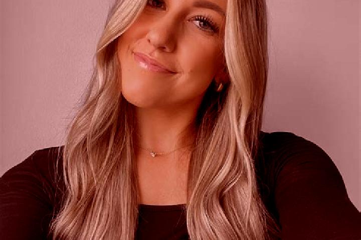 Ariana, 39 — Escort in Kelsey-Woodlawn, Canada