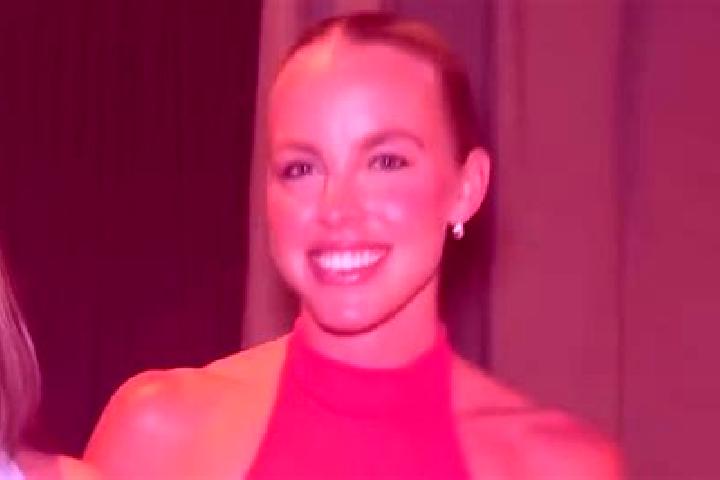 Ariana, 39 — Escort in Lievin, France